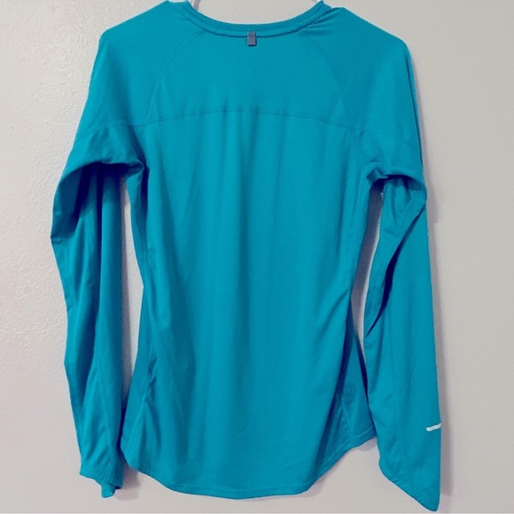 🩵Nike Runn’n Dry Fit Long Sleeve Tee Sz S - Picture 8 of 9